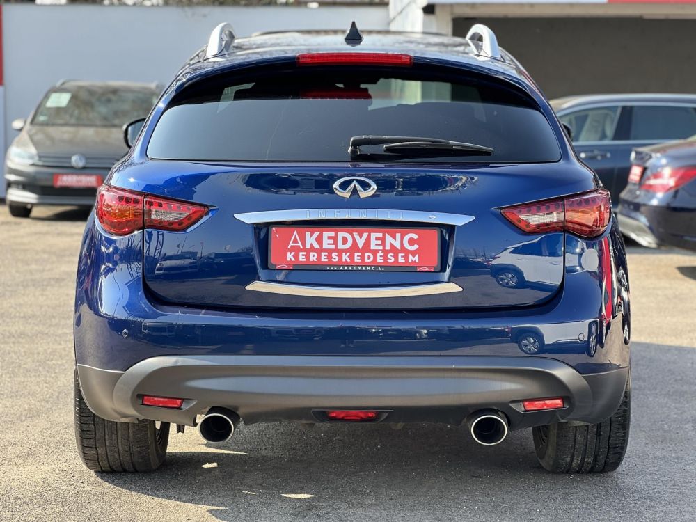 INFINITI QX70 QX70S 3.7 V6 Premium (Automata) EU6 105e km. Tempomat 360 kamera BOSE Téli-nyári garnitúra!