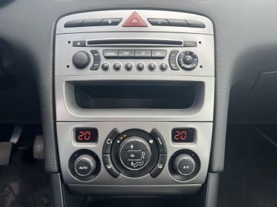 PEUGEOT 308 SW 1.6 HDi Confort Pack Tempomat Digitklíma Vonóhorog Szervizelt!