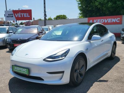 TESLA MODEL 3 Standard Range Plus Aut garanciális. 2 töltőkábel!