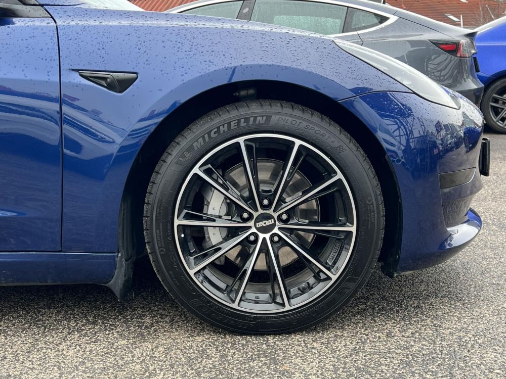 TESLA MODEL 3 RWD (Automata) 34e km. 2030-ig garancia