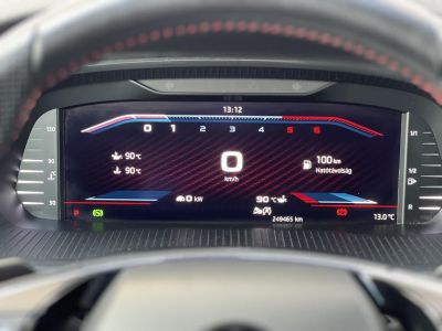 SKODA OCTAVIA Combi 2.0 TDI SCR RS DSG Magyarországi. Gyári fényezés. Végig vezetett szervizkönyv!