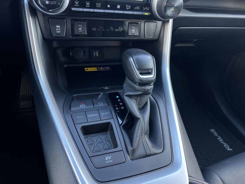 TOYOTA RAV 4 Rav4 2.5 Hybrid Comfort Style e-CVT JBL LED 360kamera Holttér Sávtartó Tempomat Carplay Keyless Ülésfűtés Újszerű!