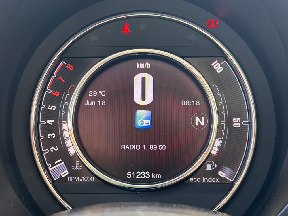 FIAT 500 500C 1.2 8V Lounge Dualogic 51e km. M.o.-i. Automata. Gyári fényezés. Végig vezetett szervizkönyv!