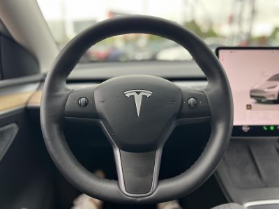 TESLA MODEL Y Long Range AWD (Automata) AMD Ryzen. hőszivattyú. mátrix LED. premium hifi