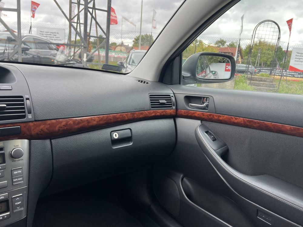TOYOTA AVENSIS 2.0 D Webasto Ülésfűtés Tempomat Digitklíma