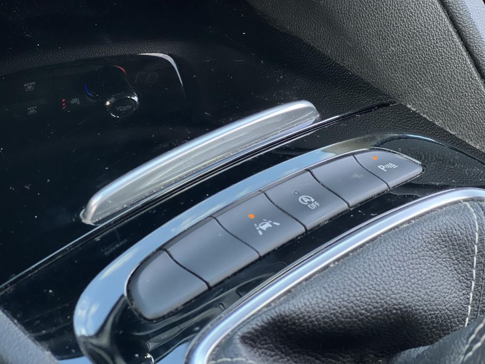 OPEL INSIGNIA Sports Tourer 1.5 Edition Start Stop M.o.-i. sérülésmentes. 4 évszakos gumik. CARPLAY!