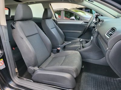VOLKSWAGEN GOLF VI 1.4 Trendline Klíma