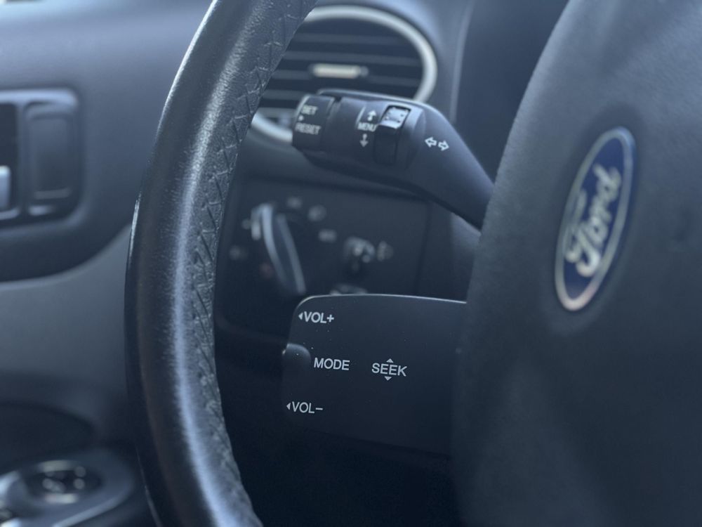 FORD FOCUS 1.6 Ti-VCT Trend Plus Magyarországi. Gyári fényezés. Végig vezetett szervizkönyv. Android!