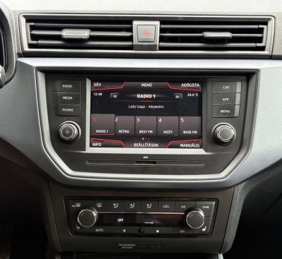 SEAT ARONA 1.0 TSI Style DSG 52e km. M.o.-i. 1.tul. Megkímélt!