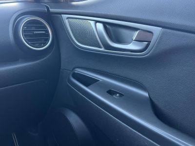 HYUNDAI KONA EV 64kWh Premium Magas felszereltség. megkímélt állapot!