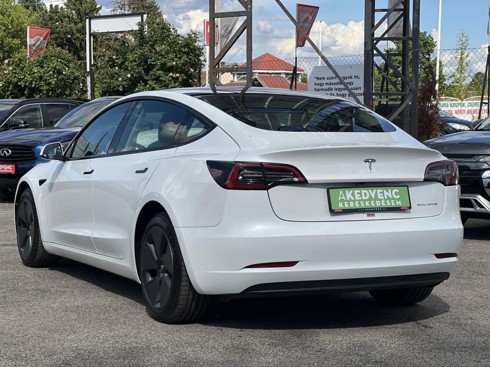 TESLA MODEL 3 Long Range AWD (Automata) 103e km. AMD Ryzen. mátrix LED. hőszivattyú. 2030-ig garanciális!