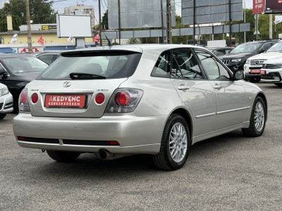 LEXUS IS 200 Sport Cross klíma. bőrbelső. ülésfűtés. téli-nyári kerék garnitúra. vezérlés cseréve!