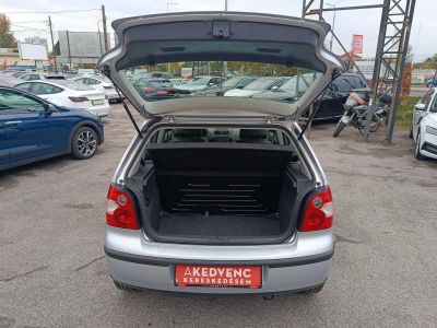 VOLKSWAGEN POLO IV 1.4 75 16V Comfortline Ice 48e km. Magyarországi Klíma