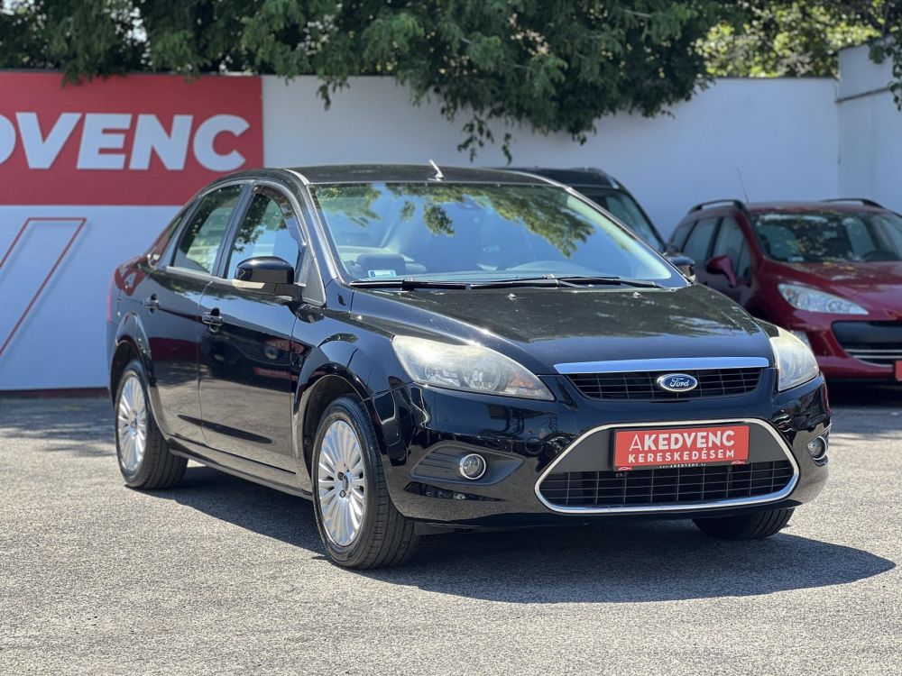 FORD FOCUS 1.6 Ti-VCT Trend Plus Magyarországi. Gyári fényezés. Végig vezetett szervizkönyv. Android!
