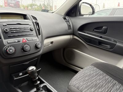 KIA CEE'D 1.6 CRDi EX M.o.-i. Klíma Bluetooth 4-5L/100km!