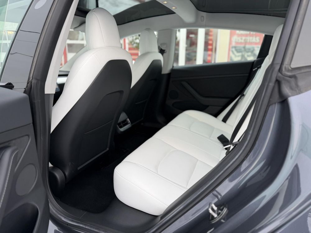 TESLA MODEL 3 Long Range AWD (Automata) 76e km. FEHÉR BELSŐ. mátrix LED. hőszivattyú. garanciális. megkímélt állapot!