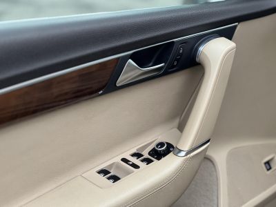 VOLKSWAGEN PASSAT VII 2.0 CR TDI Highline BMT DSG M.o.-i. világos belső. magas felszereltség!