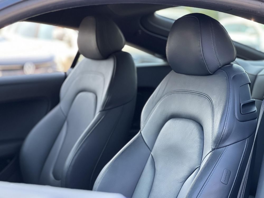 AUDI TT Coupe 2.0 TDI Quattro DPF Sérülésmentes Dokumentált előélet Carplay!