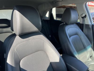 HYUNDAI KONA EV 64kWh Premium Magas felszereltség. megkímélt állapot!