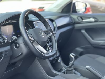 VOLKSWAGEN T-CROSS 1.0 TSI Life 24e km. M.o.-i. sérülésmentes. kifogástalan állapot. CARPLAY!