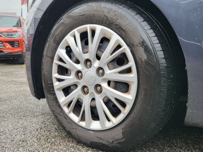 KIA CEE'D SW 1.6 CRDI LX Klíma Tempomat Navi Bluetooth Szervizelt!