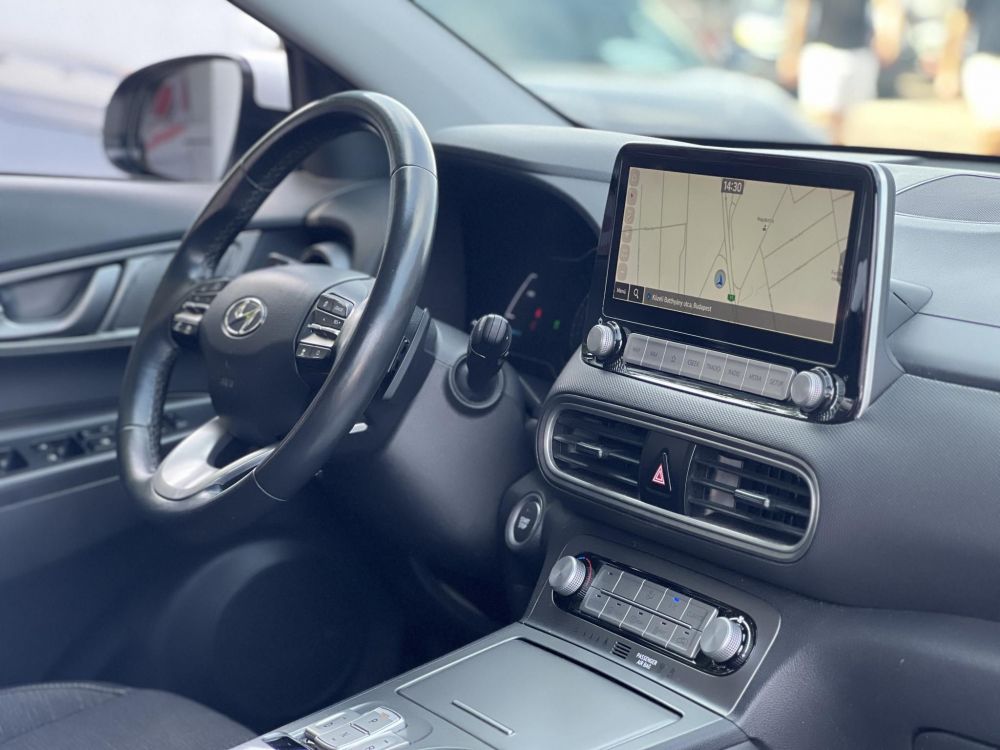 HYUNDAI KONA EV 64kWh Comfort 400+km hatótáv