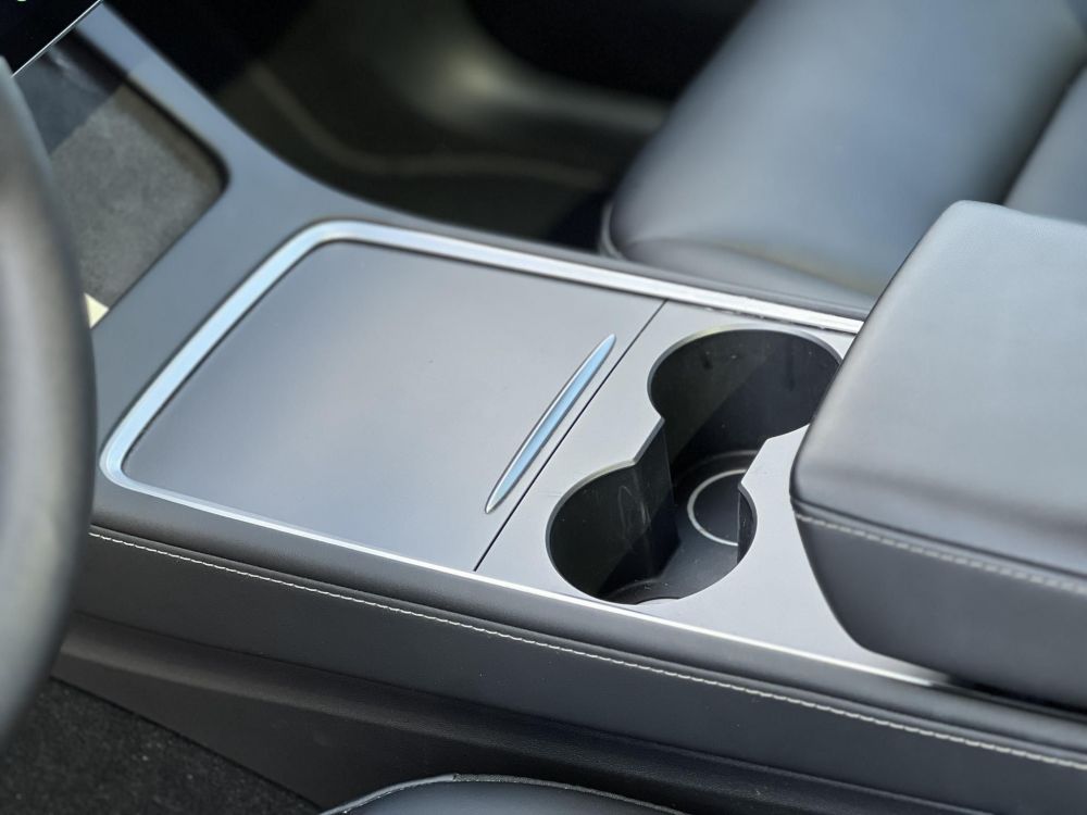 TESLA MODEL Y Long Range AWD (Automata) 109e km. mátrix LED. hőszivattyú. premium hifi. garanciális!