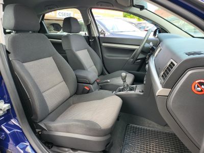 OPEL VECTRA C 1.6 Comfort 66e km!!! vezetett szervizkönyv. vonóhorog