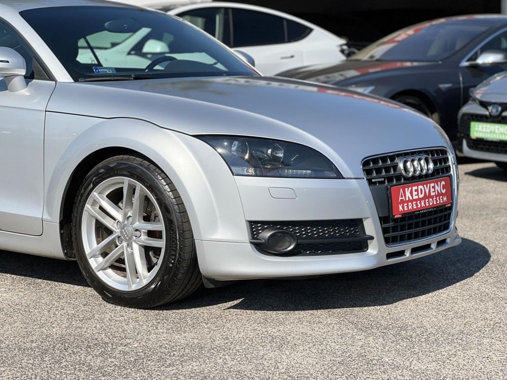 AUDI TT Coupe 2.0 TDI Quattro DPF Sérülésmentes Dokumentált előélet Carplay!