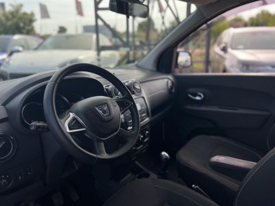 DACIA LODGY 1.6 SCe Ambiance (7 személyes ) Magyarországi. Gyári fényezés. Végig vezetett szervizkönyv!