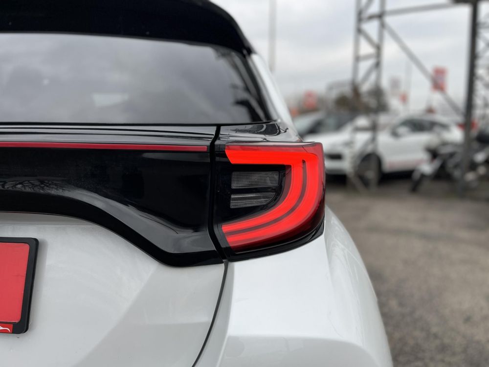 TOYOTA YARIS 1.5 VVT-i Selection Style Magyar. 109e km Kamera Digit Bőr