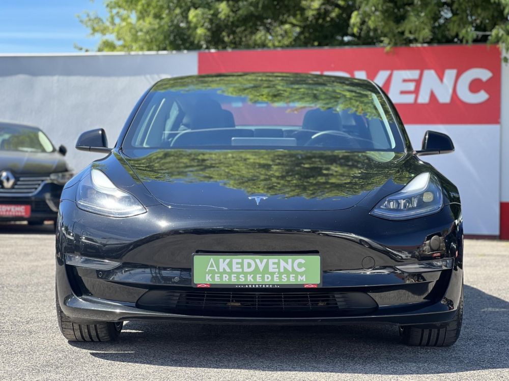 TESLA MODEL 3 Performance AWD (Automata) 87e km. mátrix LED. hőszivattyú. garanciális. téli-nyári kerék szett!