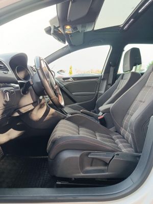VOLKSWAGEN GOLF VI 2.0 TSI GTI 210le. Napfénytető Klíma GTI felnik Kockás belső!