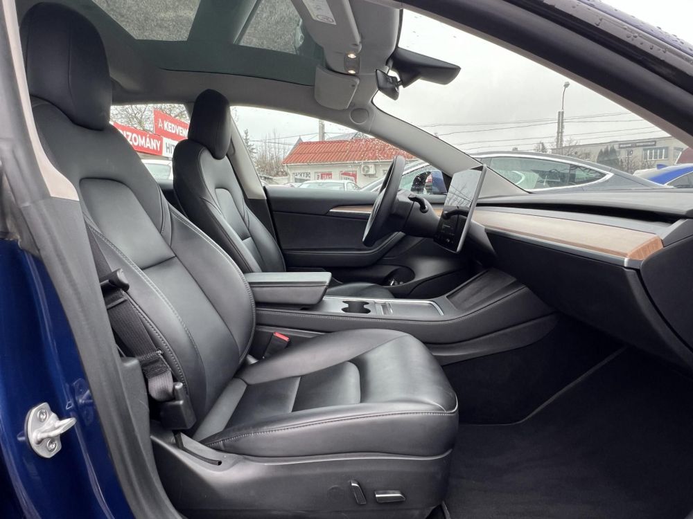 TESLA MODEL 3 RWD (Automata) 34e km. 2030-ig garancia