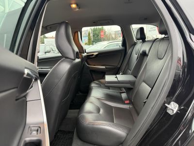 VOLVO XC60 2.0 D [D4] Momentum Geartronic FWD 155e km. Magyarországi Navi Memória Tempomat Ülésfűtés PDC Bluetooth