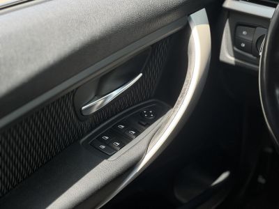 BMW 318d 156e km. ülésfűtés. navigáció. bluetooth. tolatóradar. keyless. 2 gyári kulcs!