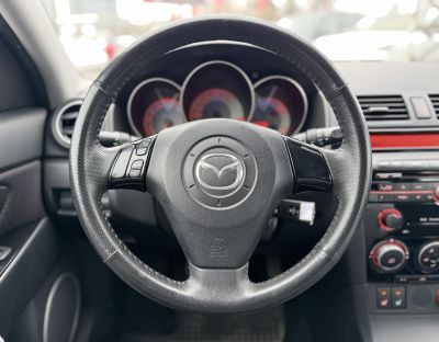MAZDA 3 Sport 1.6 TE Digitklíma Ülésfűtés 4xelablak Téli-nyári gumi Rendszeresen karbantartott!