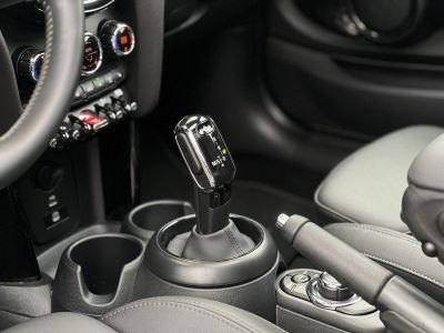 MINI MINI 1.5 Cooper DKG 31e km. panoráma tető. CarPlay