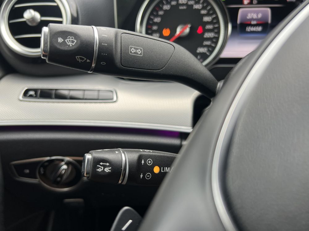 MERCEDES-BENZ E 350 e 9G-TRONIC 150e km. Bőr belső. kamera. frissen szervizelt