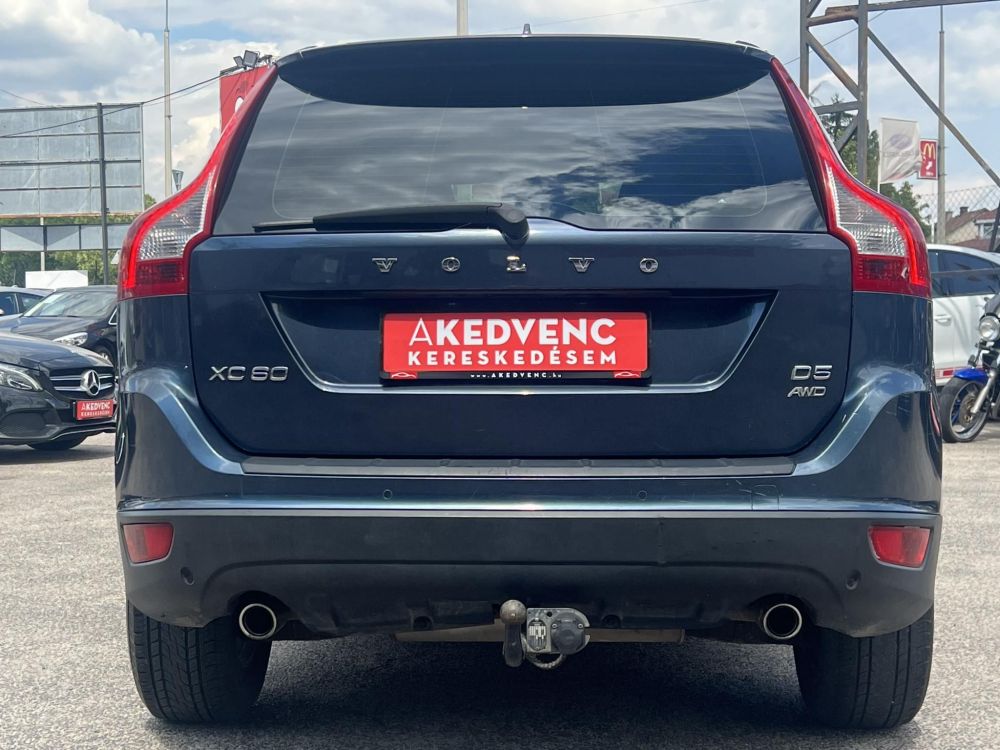VOLVO XC60 2.4 D [D3] Kinetic Geartronic Klíma Tempomat világos bőr belső! LEGJOBB ÁRON!