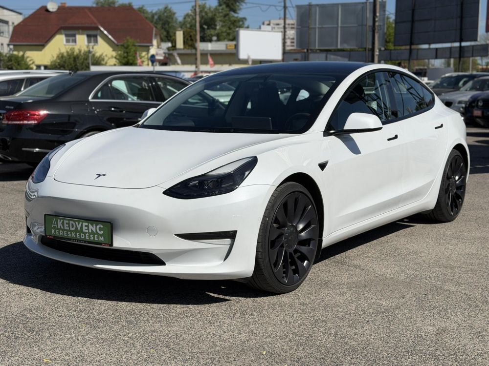 TESLA MODEL 3 Performance AWD (Automata) 68e km. FACELIFT. téli-nyári kerék. überturbine felni. mátrix LED. garanciális!