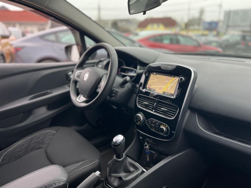 RENAULT CLIO Grandtour 0.9 TCe Generation Limited M.o.-i. 1.tul. 44e km!
