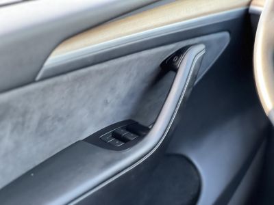 TESLA MODEL Y Performance AWD (Automata) 63e km. AMD Ryzen. mátrix LED. hőszivattyú. garanciális 2030-ig!