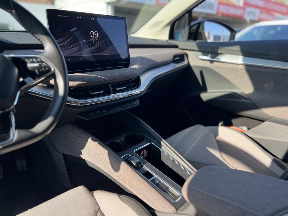 SKODA ENYAQ iV 60 Kitűnő állapot. 400km hatótáv!