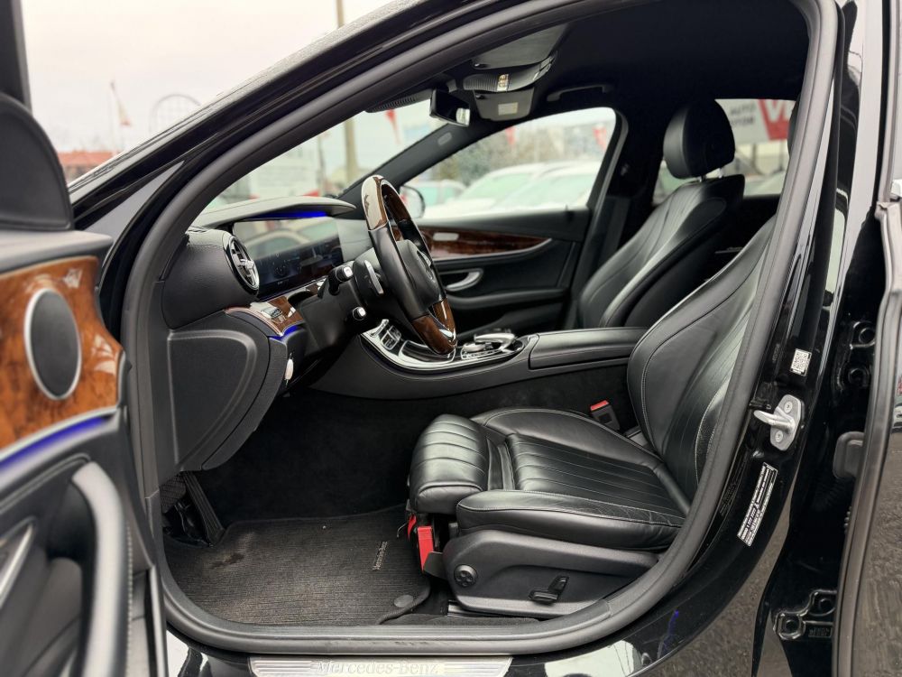 MERCEDES-BENZ E 220 d 9G-TRONIC Megkímélt állapot. LED Holttér HUD Carplay Fakormány 360kamera