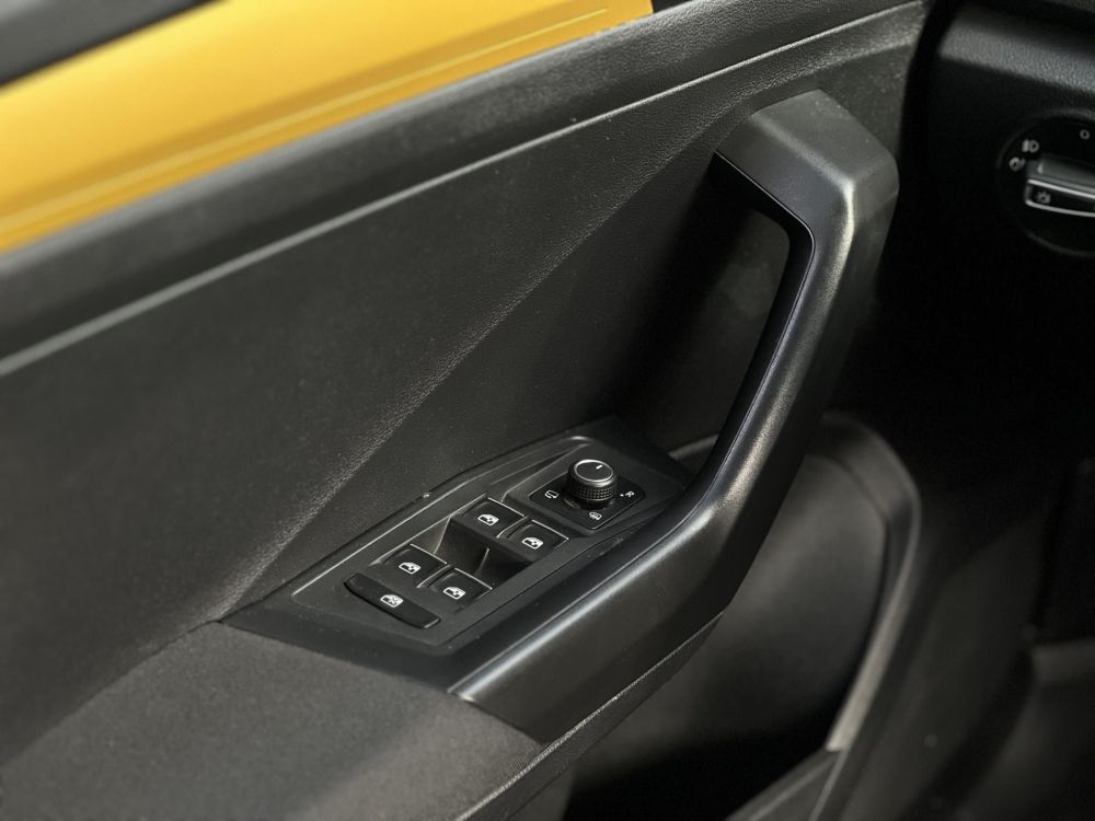 VOLKSWAGEN T-ROC 1.5 TSI ACT Style DSG 140e km. M.-o.i. távolságtartó. sávtartó. navigáció. ülésfűtés. CARPLAY!