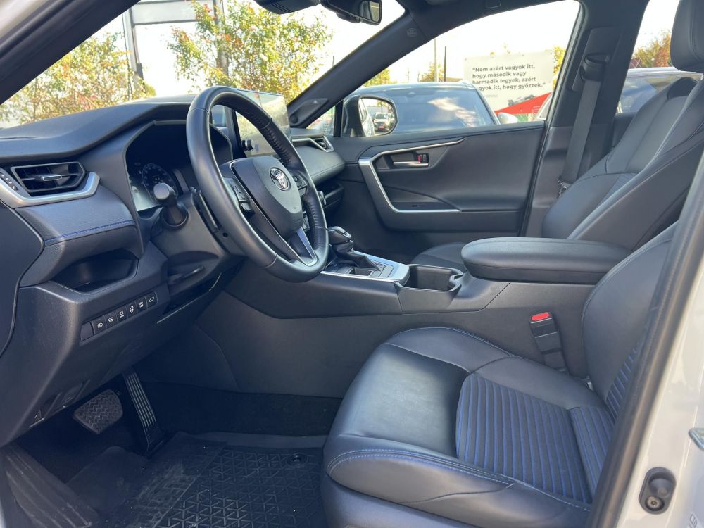 TOYOTA RAV 4 Rav4 2.5 Hybrid Comfort Style e-CVT JBL LED 360kamera Holttér Sávtartó Tempomat Carplay Keyless Ülésfűtés Újszerű!