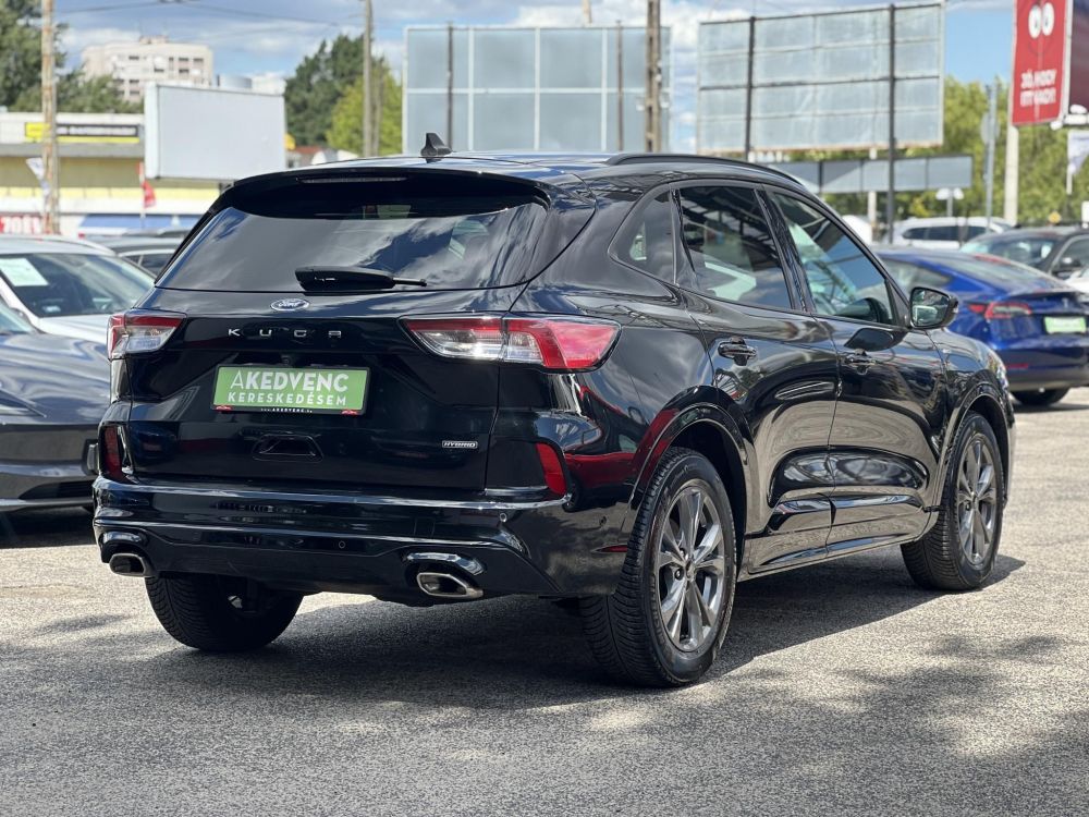 FORD KUGA 2.5 FHEV ST-Line X CVT 42e km. újszerű állapot