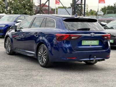 TOYOTA AVENSIS Touring Sports 2.0 Executive CVT Magyarországi. Gyári fényezés. Végig vezetett szervizkönyv!