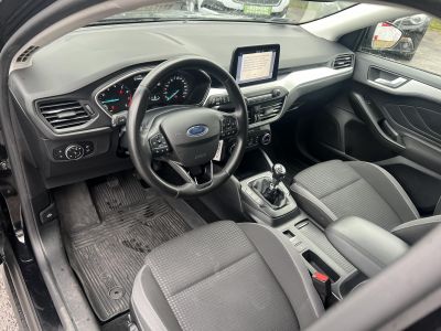 FORD FOCUS 1.0 EcoBoost Connected M.o.-i. 1.tul. Márkaszervizelt!